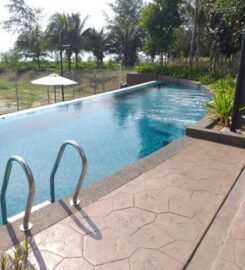 Timurbay Kuantan Homestay Ditepi pantai